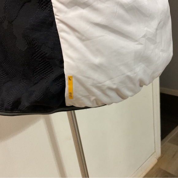 Lole Icy White Black  Down Puffer Vest Size M - Picture 10 of 11